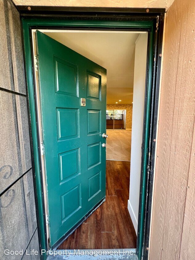 Foto principal - 8765 Lake Murray Blvd