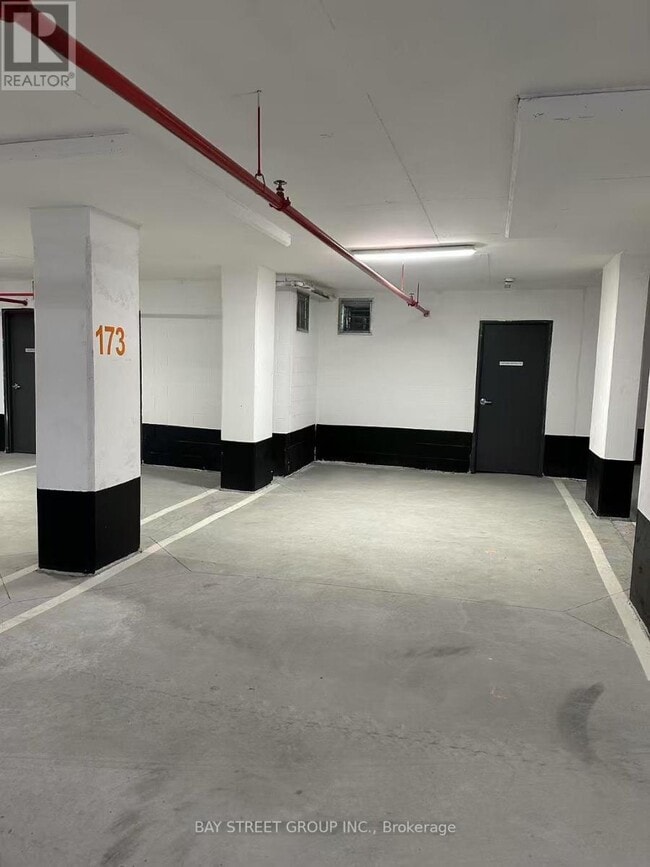 Building Photo - 8 Water Walk Dr