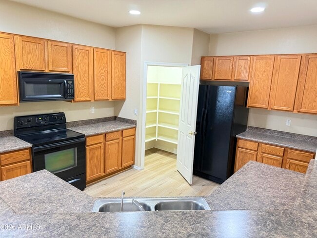 Building Photo - 15206 W Morning Glory St