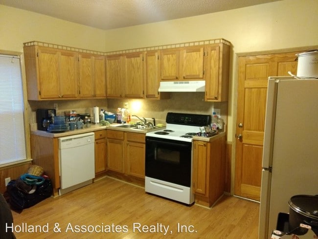 Building Photo - 2 br, 2 bath House - 1136 Front St