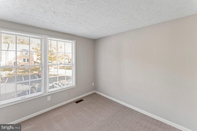 Building Photo - 503 Cross Ridge Ct