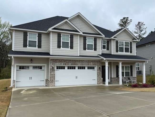 Building Photo - 819 Lost Grv Trl