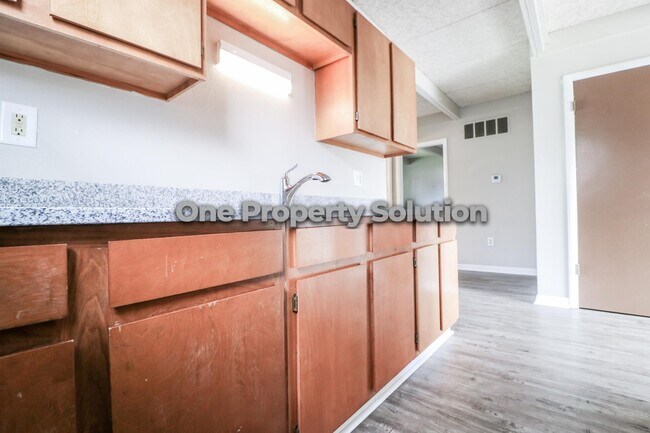 Foto del edificio - 1309 Logan St