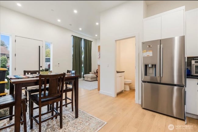 Foto del edificio - 520 Columbia St