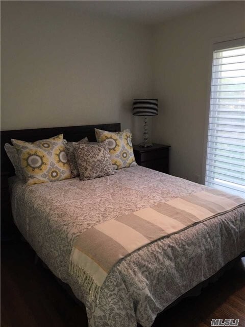 Building Photo - 355 Mill Rd