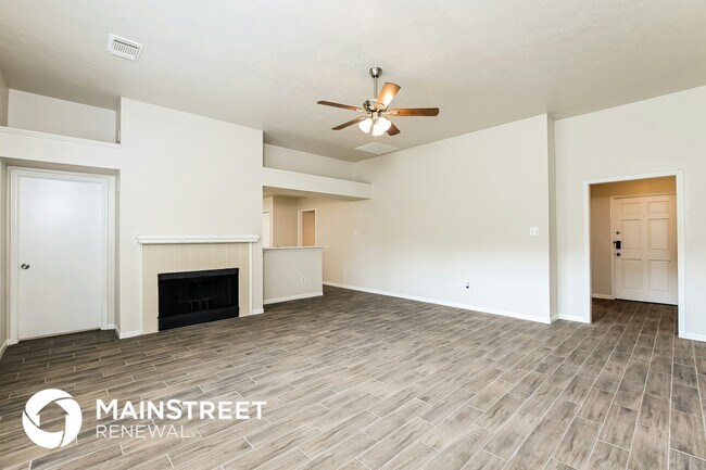Foto del edificio - 5022 Camberleigh Ln