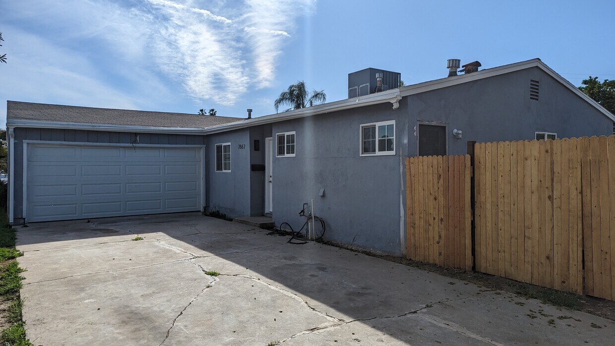 7867 Chastain Ave, Reseda, CA 91335 House Rental in Reseda, CA