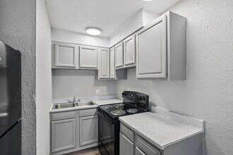 5-web-or-mls-521 Sundown Dr-S0907-005.jpg - Pleasant Grove Apartments