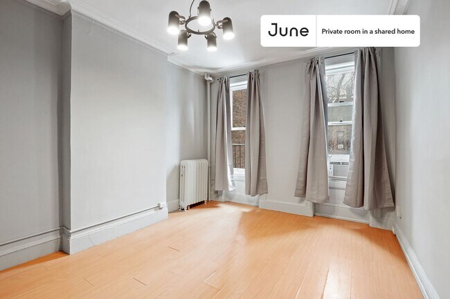 Foto del edificio - Room in Shared 4 bed/1 bath home