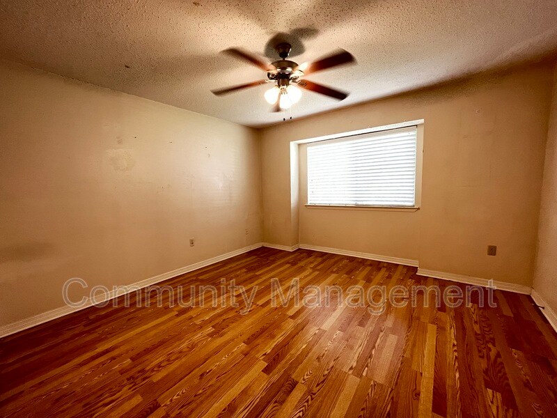 Foto del edificio - 920 W Tony St
