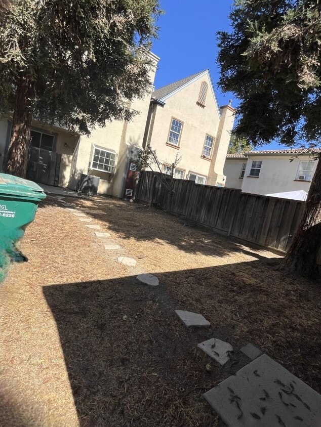 Primary Photo - 315 Soberanes St