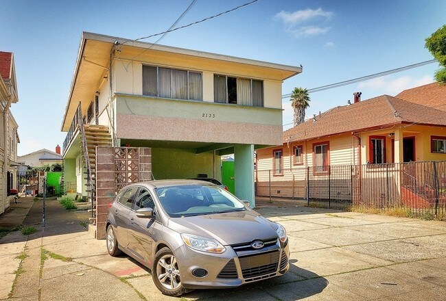 Foto del edificio - 2133 34th Ave