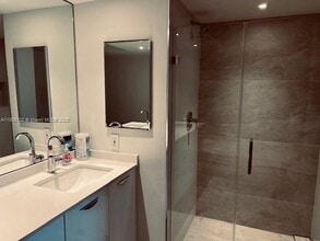 Building Photo - 1000 W Island Blvd