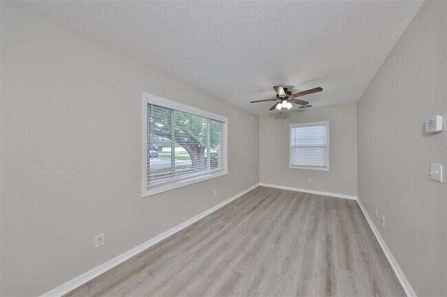 Foto del edificio - 485 48th Ave N