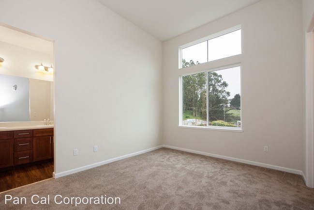 Building Photo - 2 br, 2.5 bath Apartment - 306 F Street