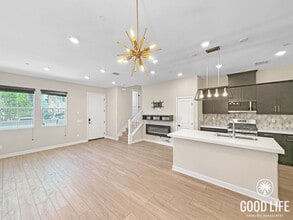 Building Photo - 1109 Delpy View Point