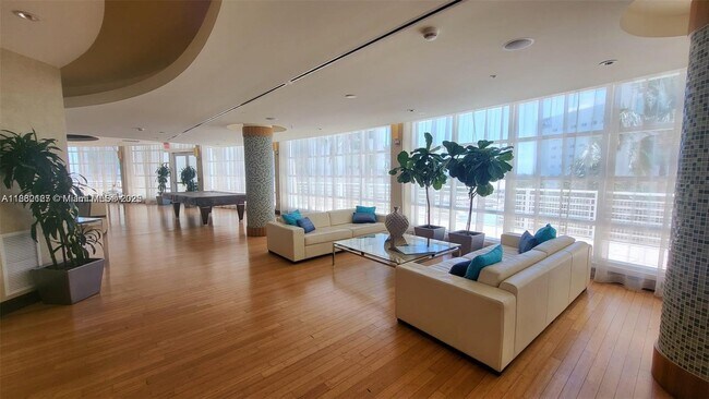 Foto del edificio - 253 NE 2nd St