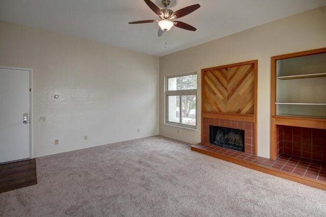 Building Photo - 2402 N Main St