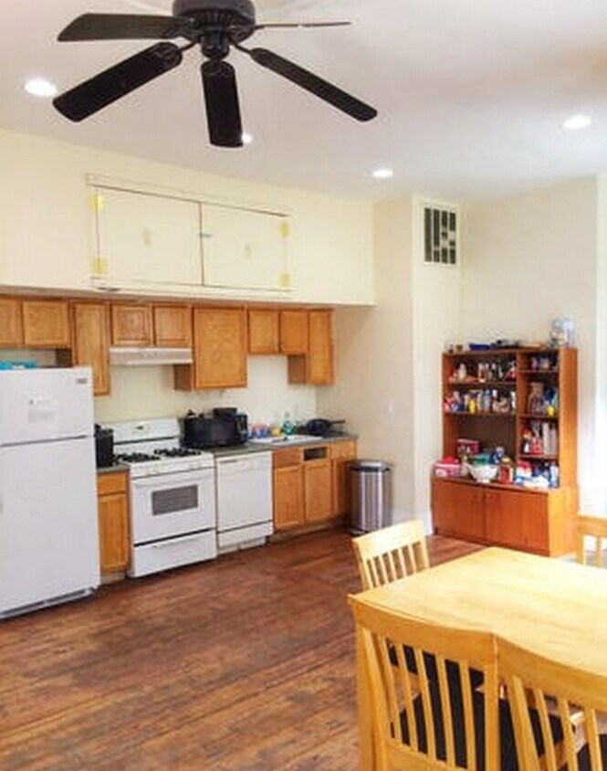 Massive 8-Bedroom, 3.5-Bath in Allston – P... - Massive 8-Bedroom, 3.5-Bath in Allston – P...