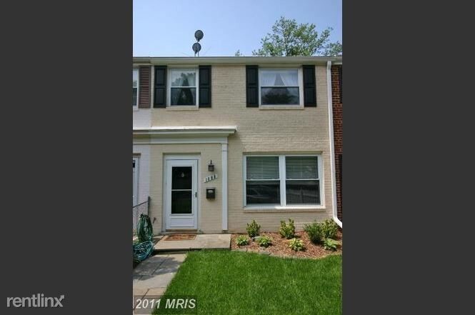 Foto principal - 3 br, 1 bath Townhome - 1608 Dogwood Drive