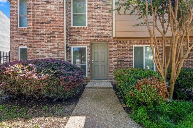 Building Photo - 2501 Bering Dr