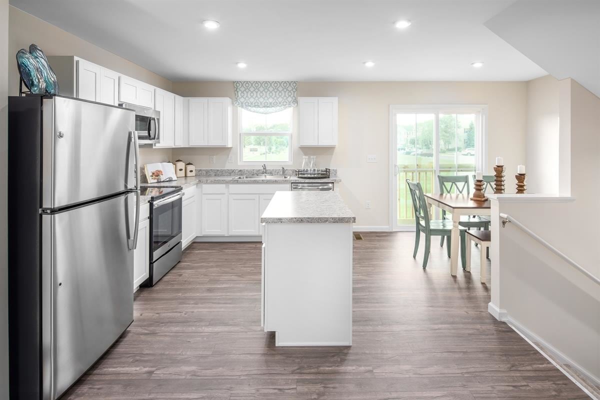 503 Lakeview Cove, Smithfield, VA 23430 Townhome Rentals in