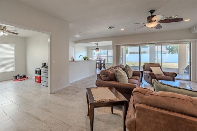 Foto del edificio - 5561 SW 40th St