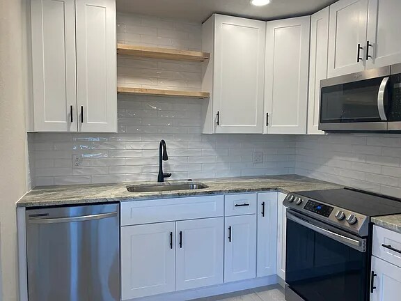 Foto del edificio - 909 S Colonial Ct