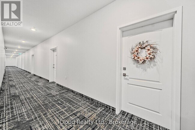 Photo du bâtiment - 1440 Main St E