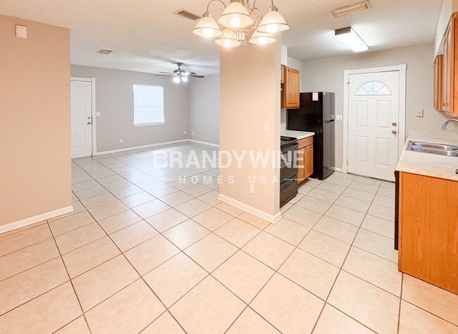 Building Photo - 6203 Shetland Rd