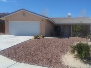 Building Photo - 5254 Verenda Ave