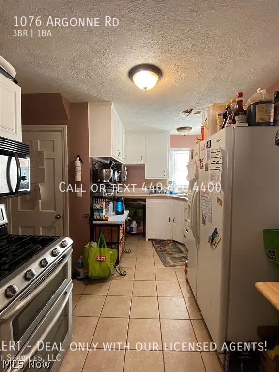 Building Photo - Charming Bungalow 3 Bedroom, 1 bathroom