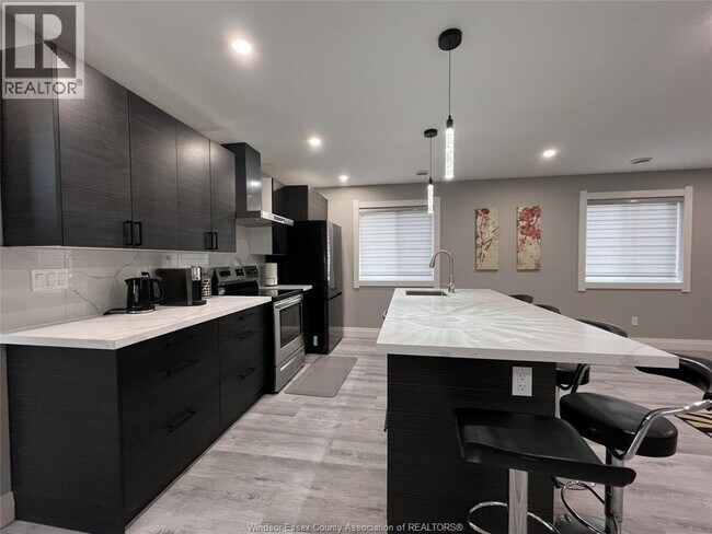 Photo du bâtiment - 2446 McDougall St