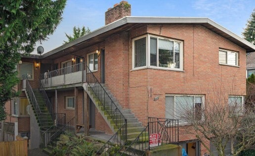 Primary Photo - 735 N 85th St
