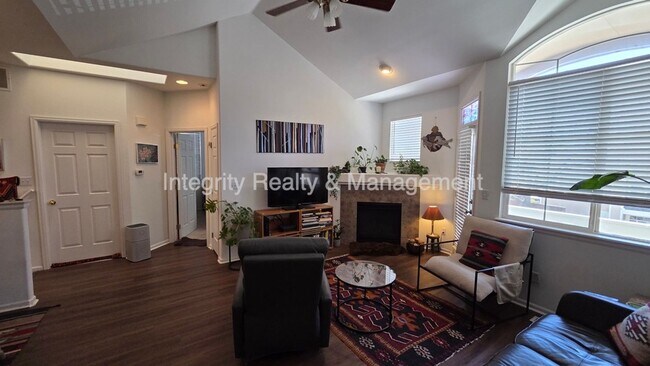 Building Photo - 1261 Carlyle Park Cir