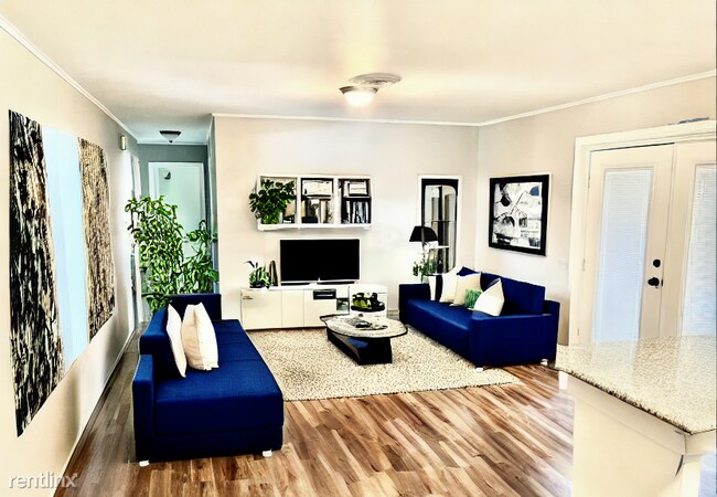 Building Photo - 3 br, 2 bath House - 1701 Live Oak Dr