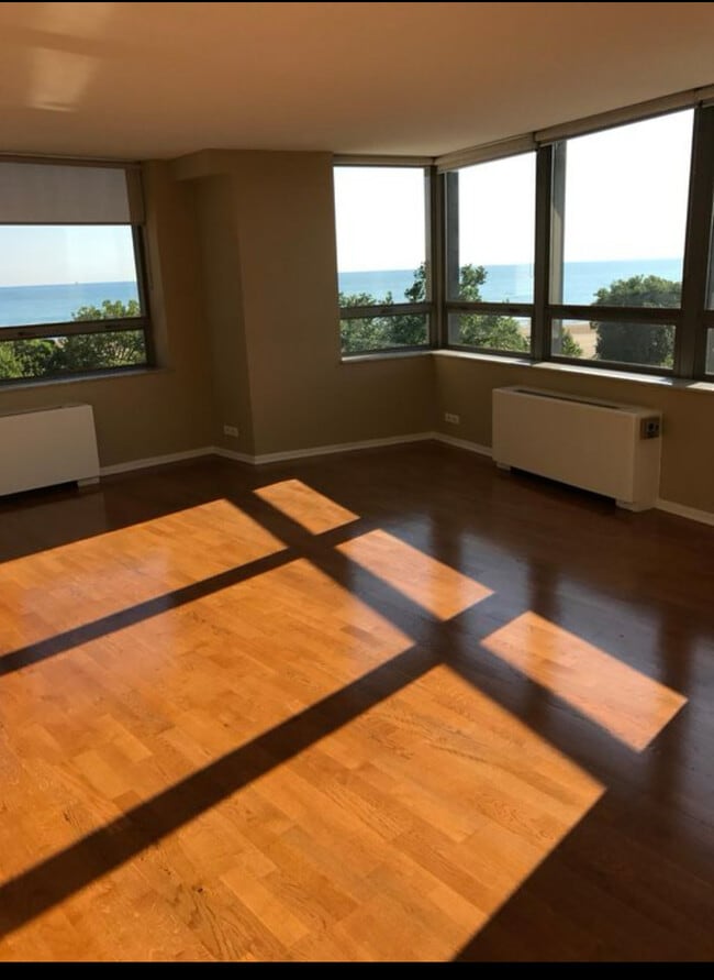 Lake view from living room - 5701 N Sheridan Rd