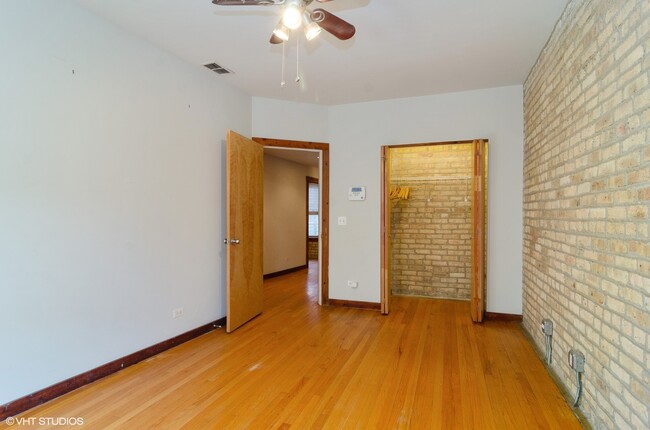 Building Photo - 6449 N Seeley Ave