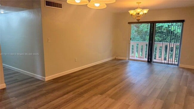 Foto del edificio - 7400 Miami Lakes Dr