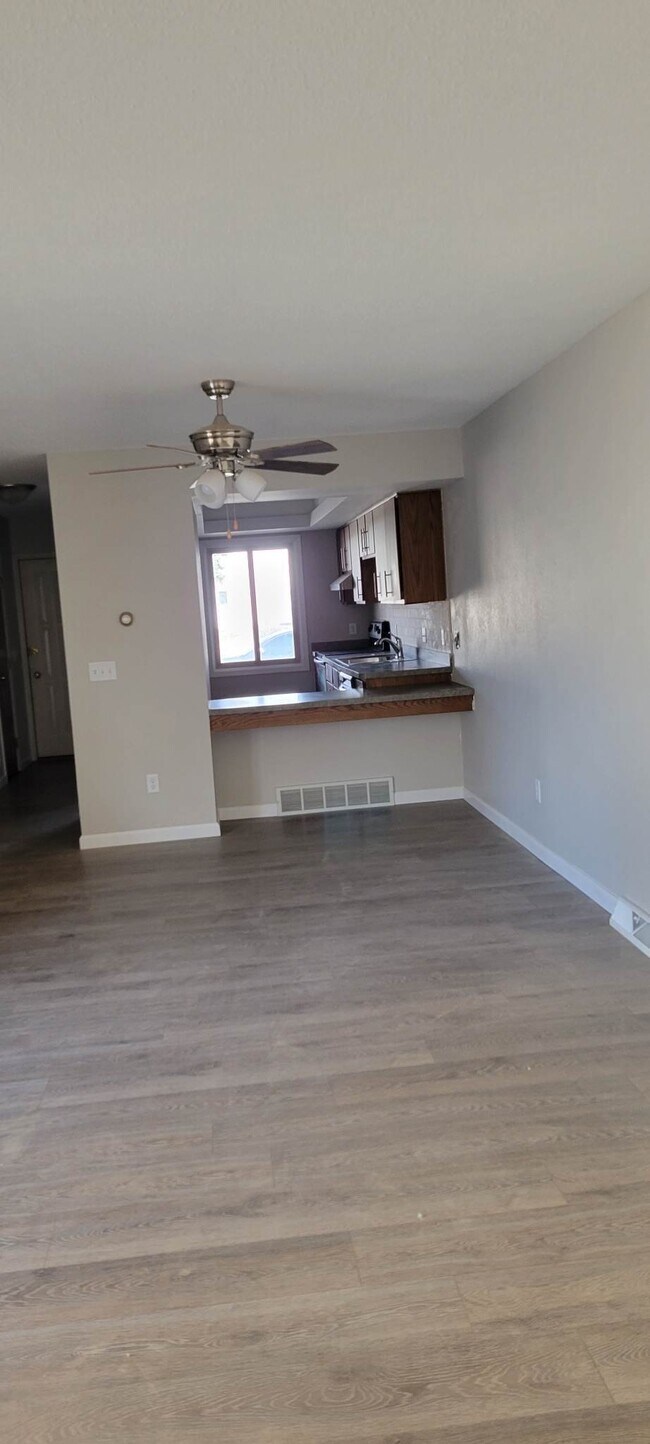 Foto del edificio - 2512 Plum Leaf Ln
