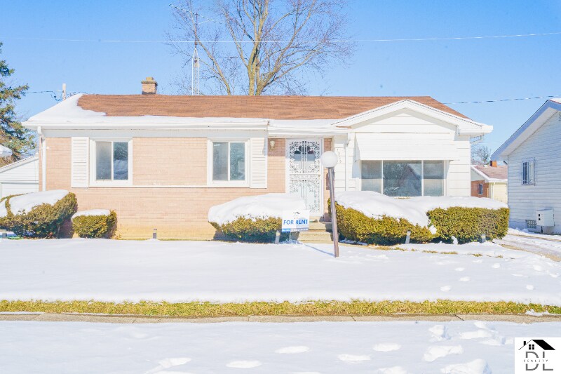 1302 Barbara Dr, Flint, MI 48505 House Rental in Flint, MI
