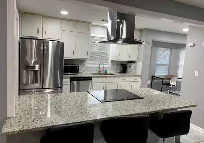 Foto del edificio - 8672 Prather Dr