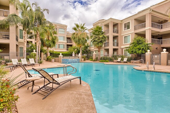 Pool Area - 435 W Rio Salado Pkwy
