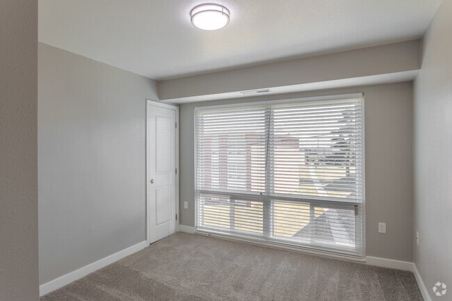 Interior Photo - Verona at District Heights
