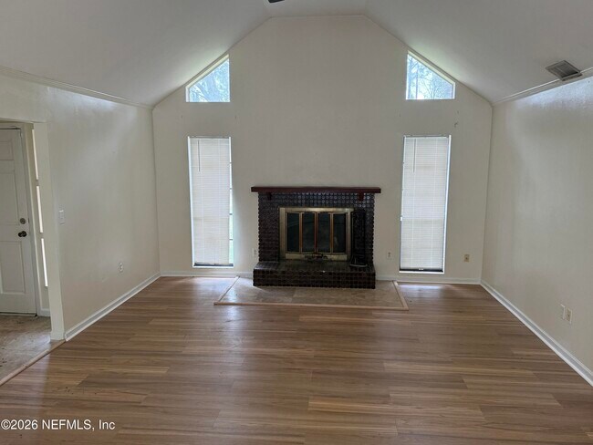 Building Photo - 3255 CR 208