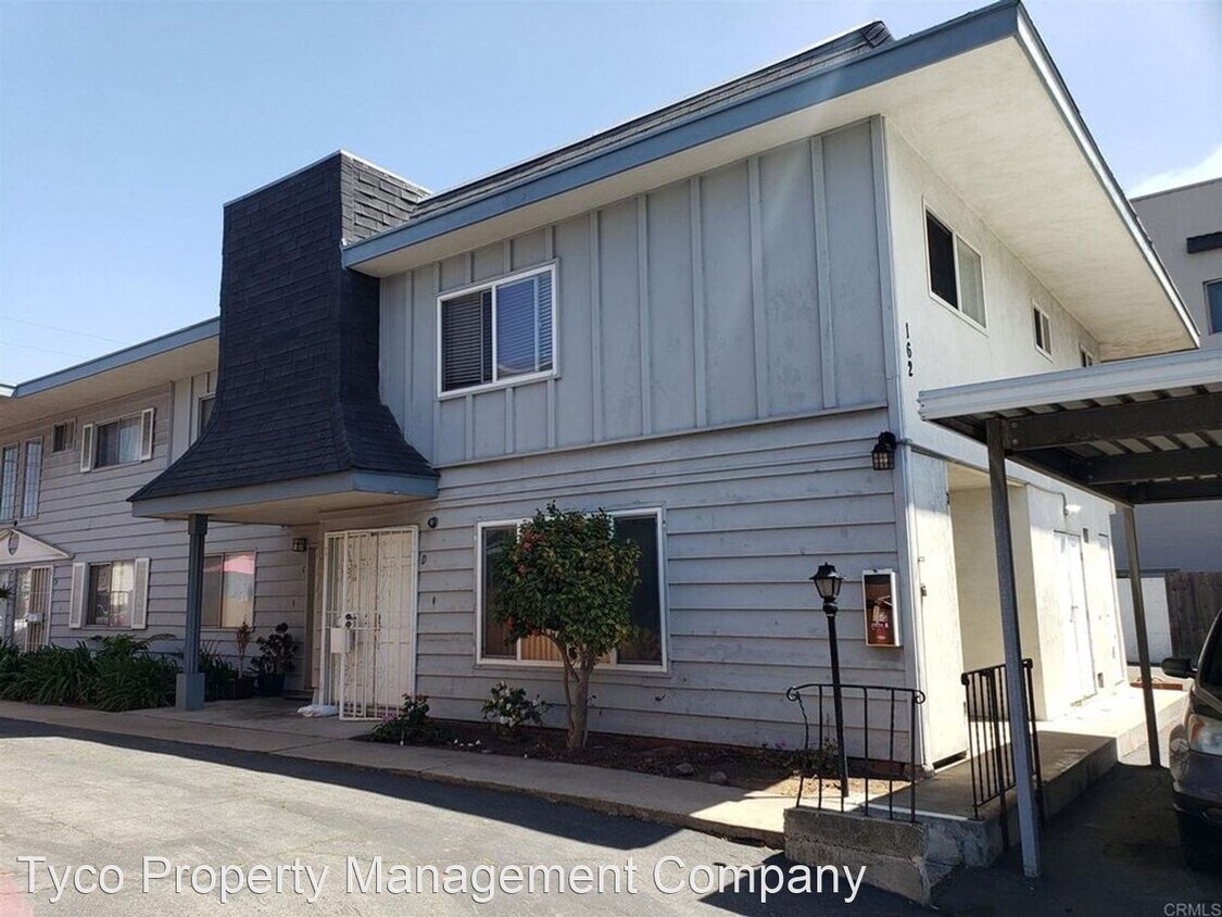 Foto principal - 3 br, 2.5 bath House - 162 Glover Avenue D