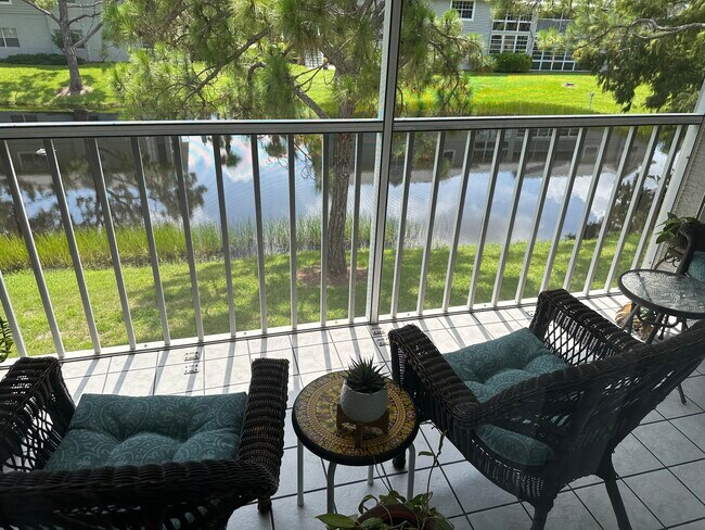Foto del edificio - 14503 Lakewood Trace Ct