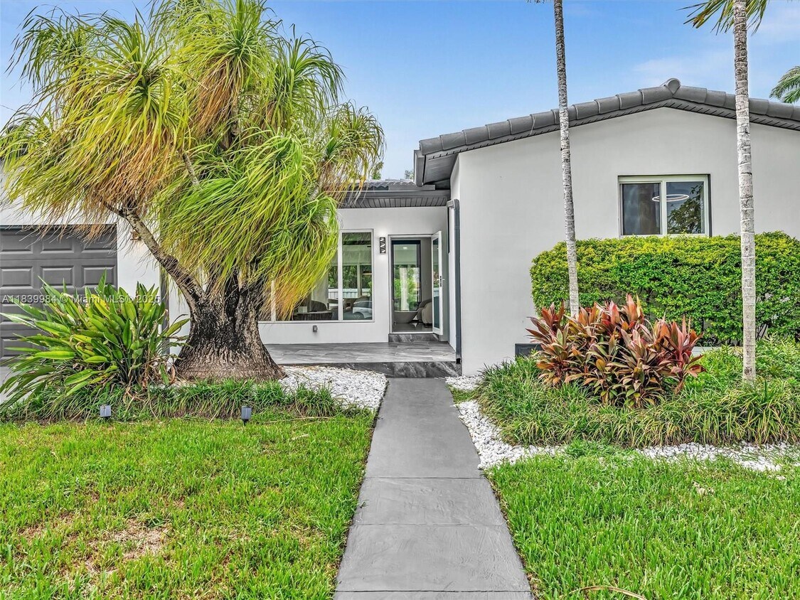 Foto principal - 915 N 14th Ave