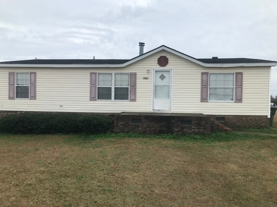 Foto principal - 4965 Gladys Owens St