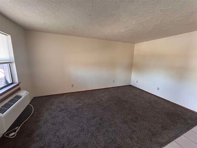 Foto del edificio - 1912 SW D Ave